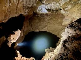 Tham Phayem (siphon)